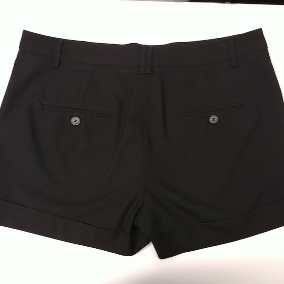 Zara Basic Cuffed Shorts - Picture 5 of 6